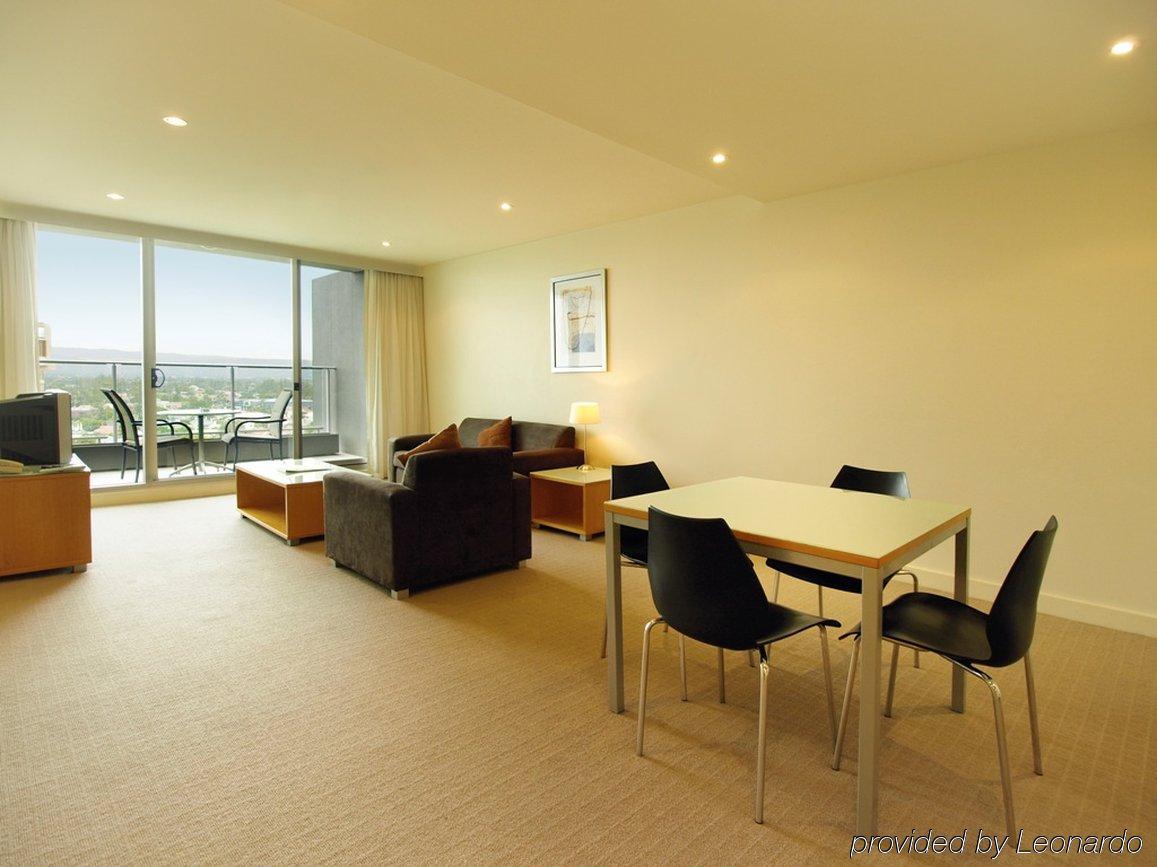 Oaks Glenelg Liberty Suites Adelaida Exterior foto